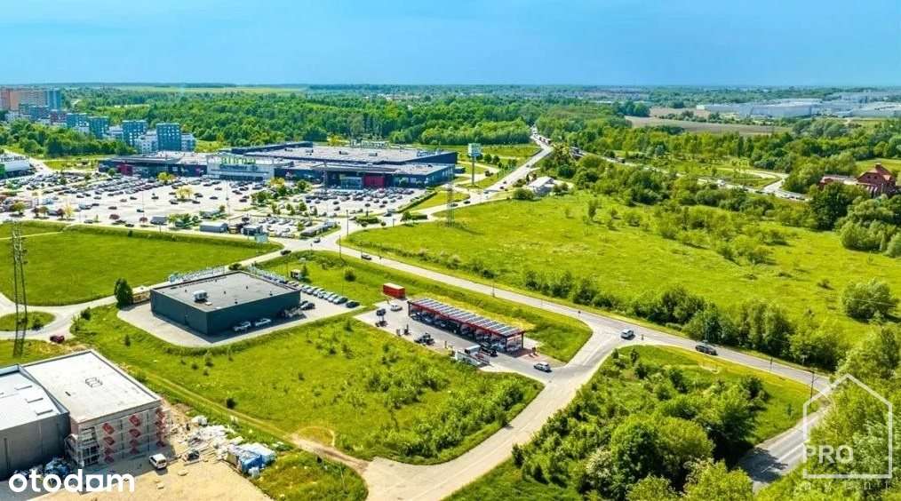 Teren inwestycyjny przy centrum handlowym Arena-9