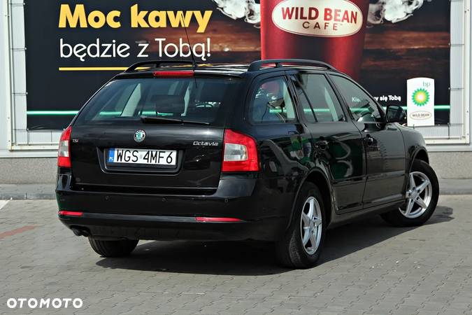 Skoda Octavia 1.8 TSI Ambiente - 6