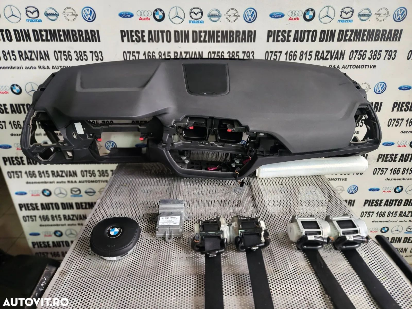 Plansa Bord Kit Airbag Bmw X3 X4 G01 G02 Volan Stanga An 2017-2018-2019-2020-2021-2022-2023 Dezmembrez Bmw G01 M Packet - 1