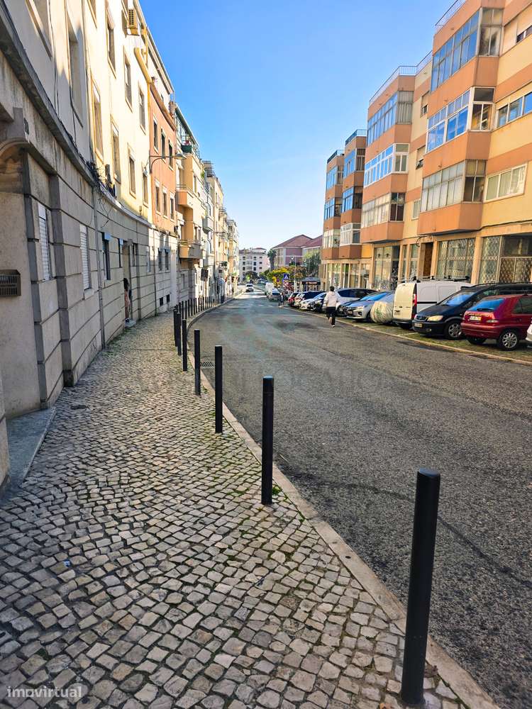 EXCELENTE APARTAMENTO T2 COM VARANDA E VISTA CIDADE | Penha de França-28