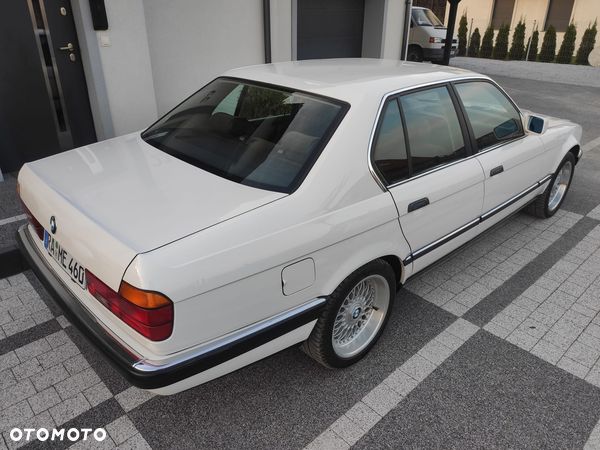 BMW Seria 7 730i - 1