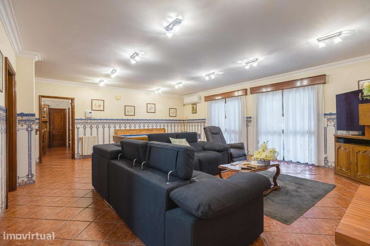 Moradia T4 exclusiva | Piscina| Zona Agrícola | Junto à Praia-36