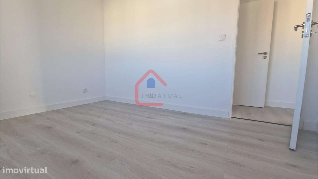 Apartamento T3 em Setúbal-22