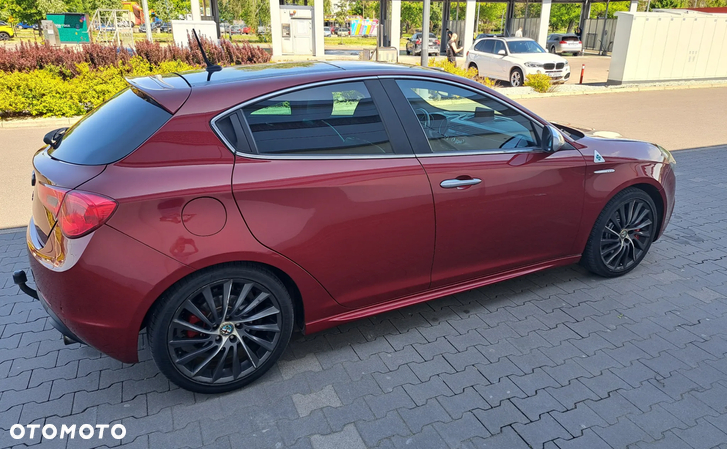 Alfa Romeo Giulietta 1750 TBi Quadrifoglio Verde - 4