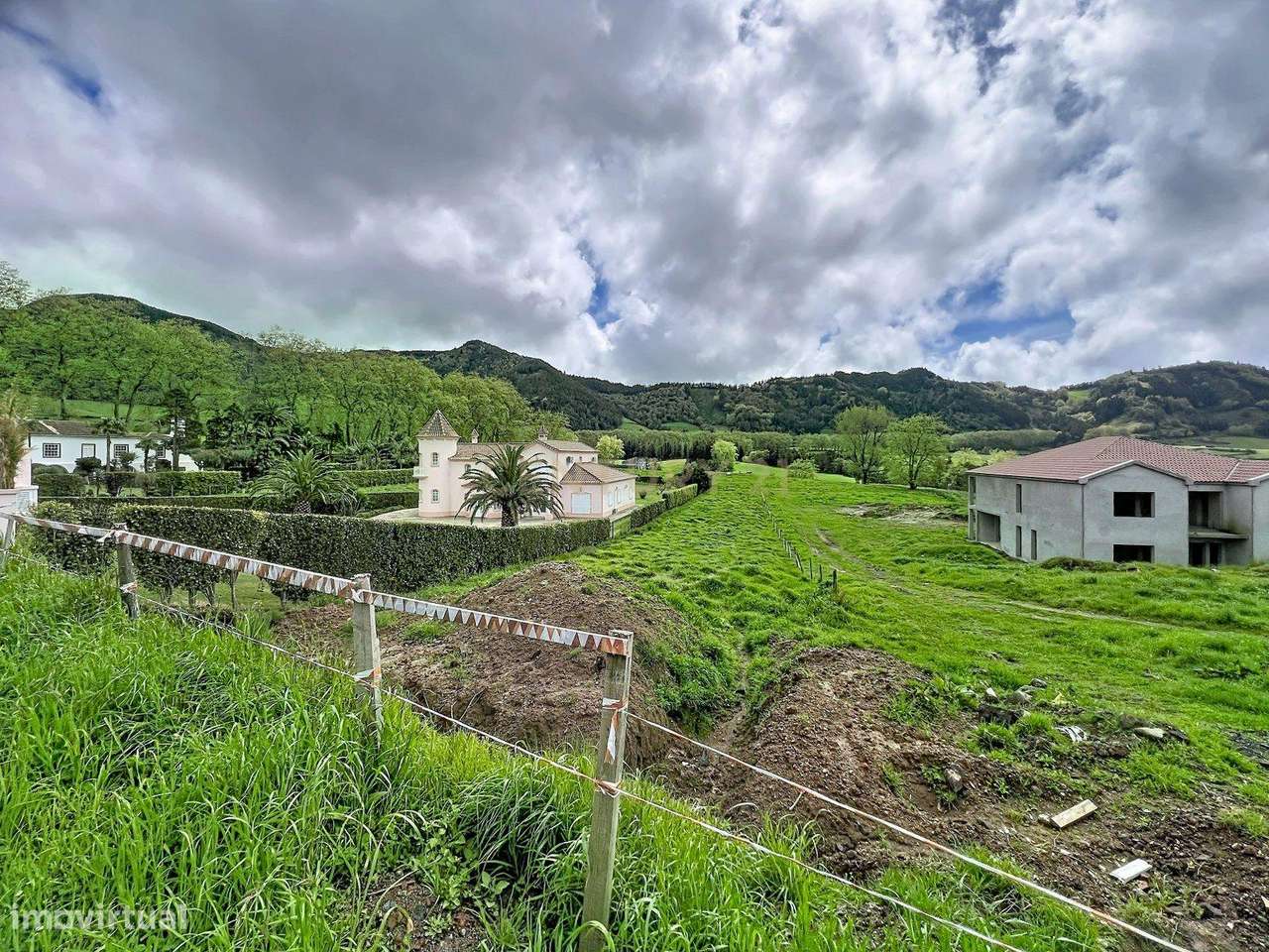 Terreno para Construção com vista para a montanha.-6