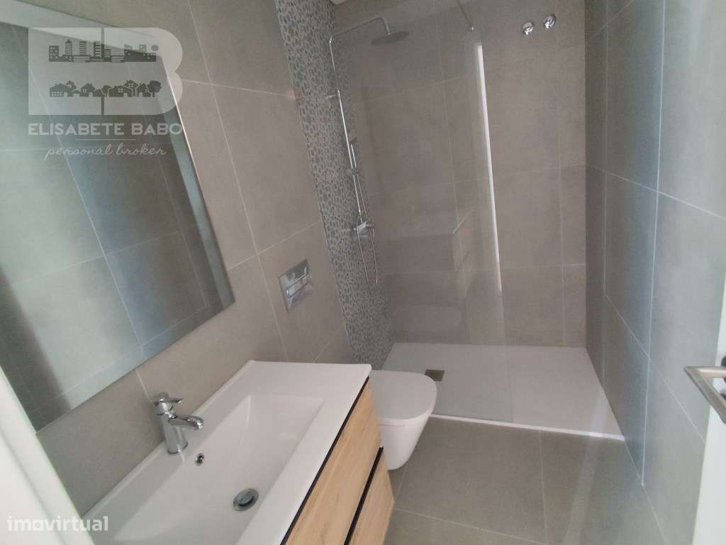 Fantástico apartamento T2+1 no Centro do Montijo-15