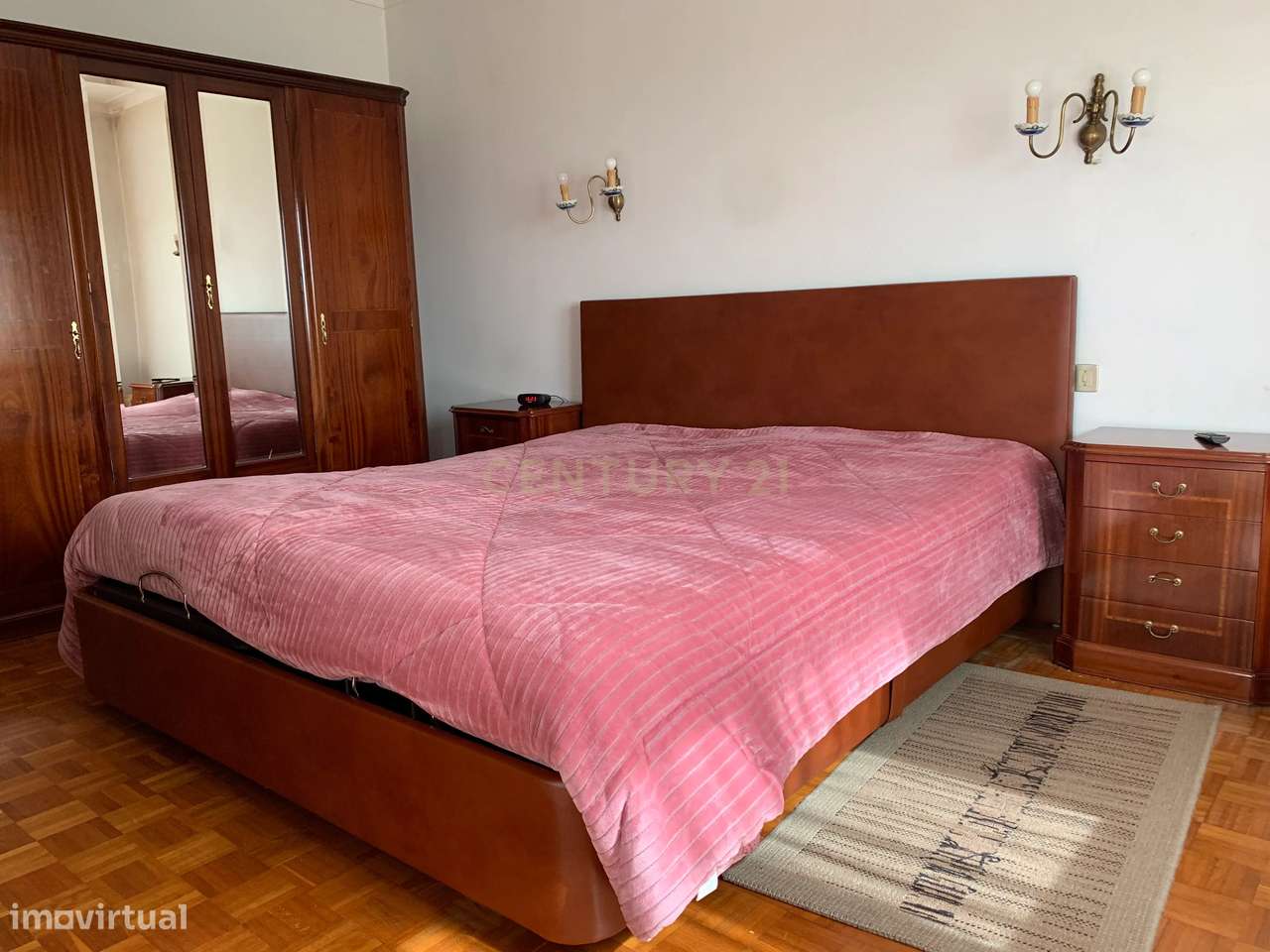 Moradia T7 com Vista Mar e Elevado Potencial em Areosa-24