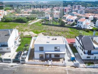 Moradia Isolada T4 com piscina em Barcarena, Oeiras - Grande imagem: 2/35