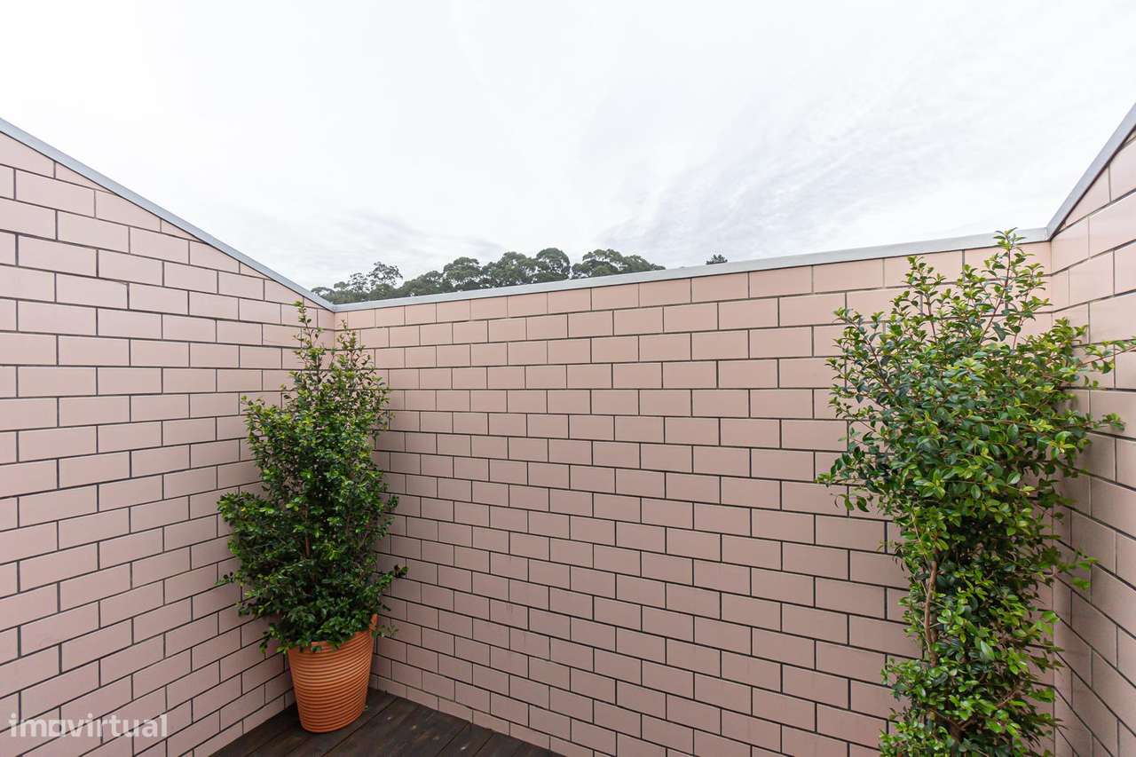 T4 DUPLEX COBERTURA,196 m², 4 Varandas/Solários, Garagem em Arcozelo-23