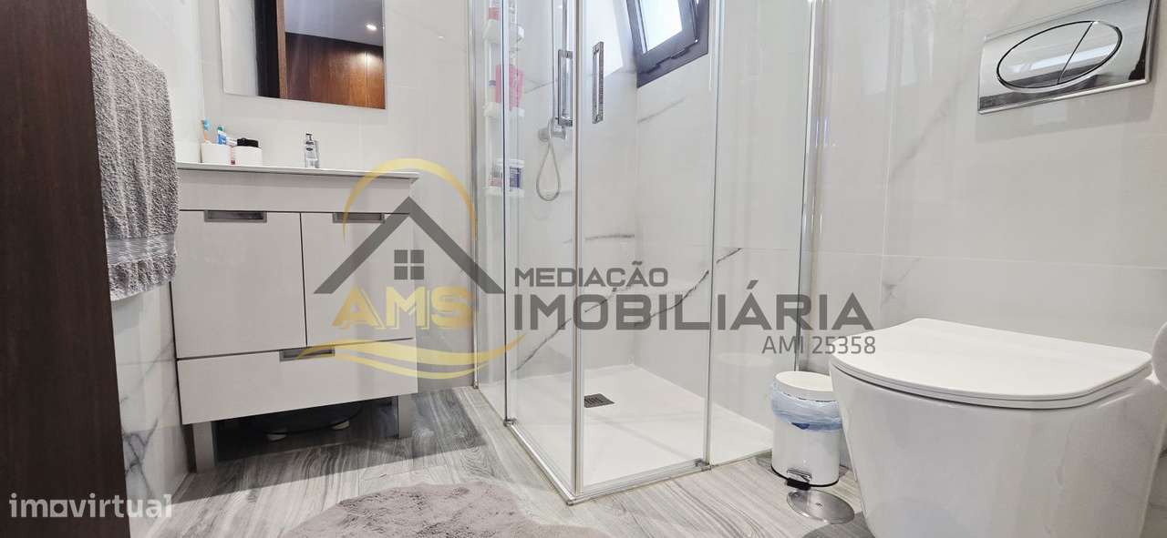 MORADIA PARA VENDA SEMI-NOVA-34