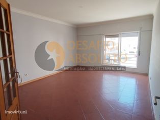 Apartamento T2 c/ Arrecadação - Quinta do Conde