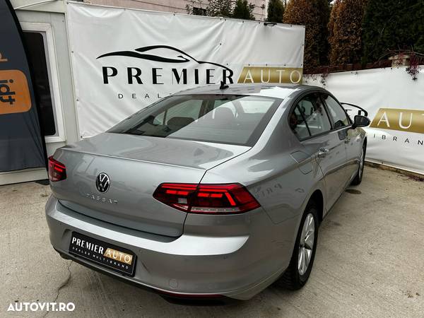 Volkswagen Passat 2.0 TDI DSG Comfortline - 12