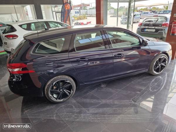 Peugeot 308 SW - 8