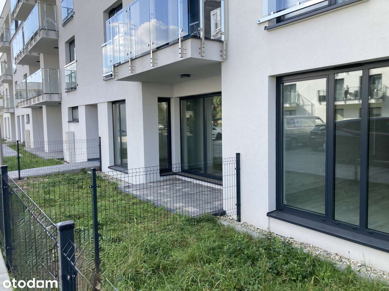 Nowe wykończone pod klucz. Z ogródkiem. Idealne dla seniora.-9