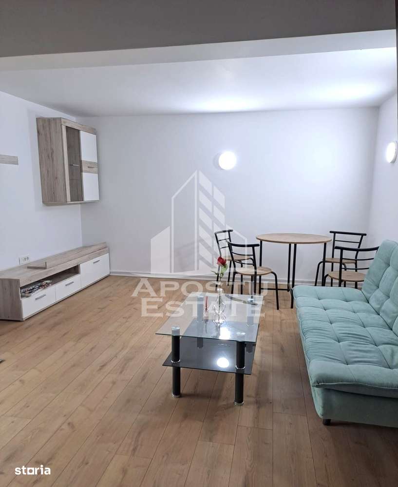 Casa cu 4 camere, 2 locuri de parcare , Pet Friendly, Torontalului - Imagine principală: 4/17