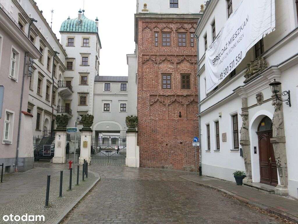 Kawalerka, ul. Grodzka, z widokiem na skwer!-14