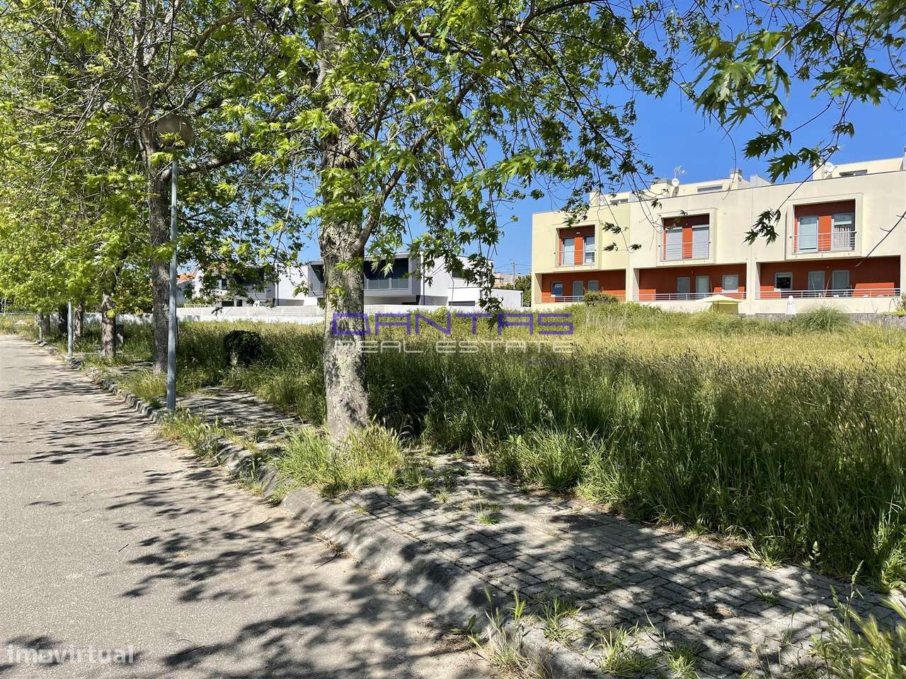 Lote de terreno com 300m2 a poucos minutos de Viana do Castelo-5