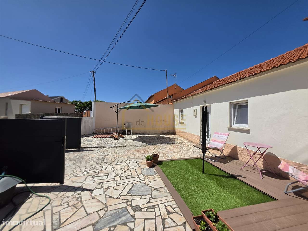 Moradia Térrea T3+1 com Espaço Exterior-17