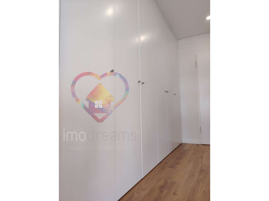 Apartamento T2 , Ultimo Piso, com vista Rio Tejo em Vialonga - Lisboa-7