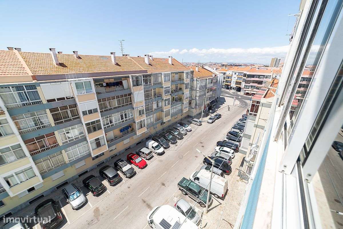 Apartamento T2 para venda na Cruz de Pau, Amora.-20