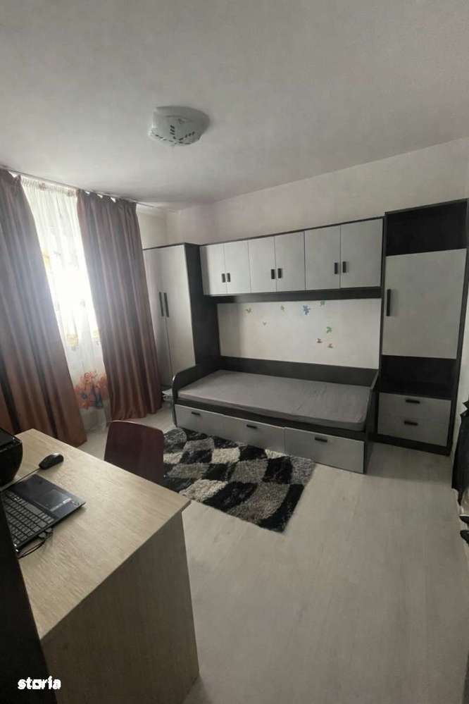 Vânzare apartament 4 camere, strada Brăilei, Micro 18-4