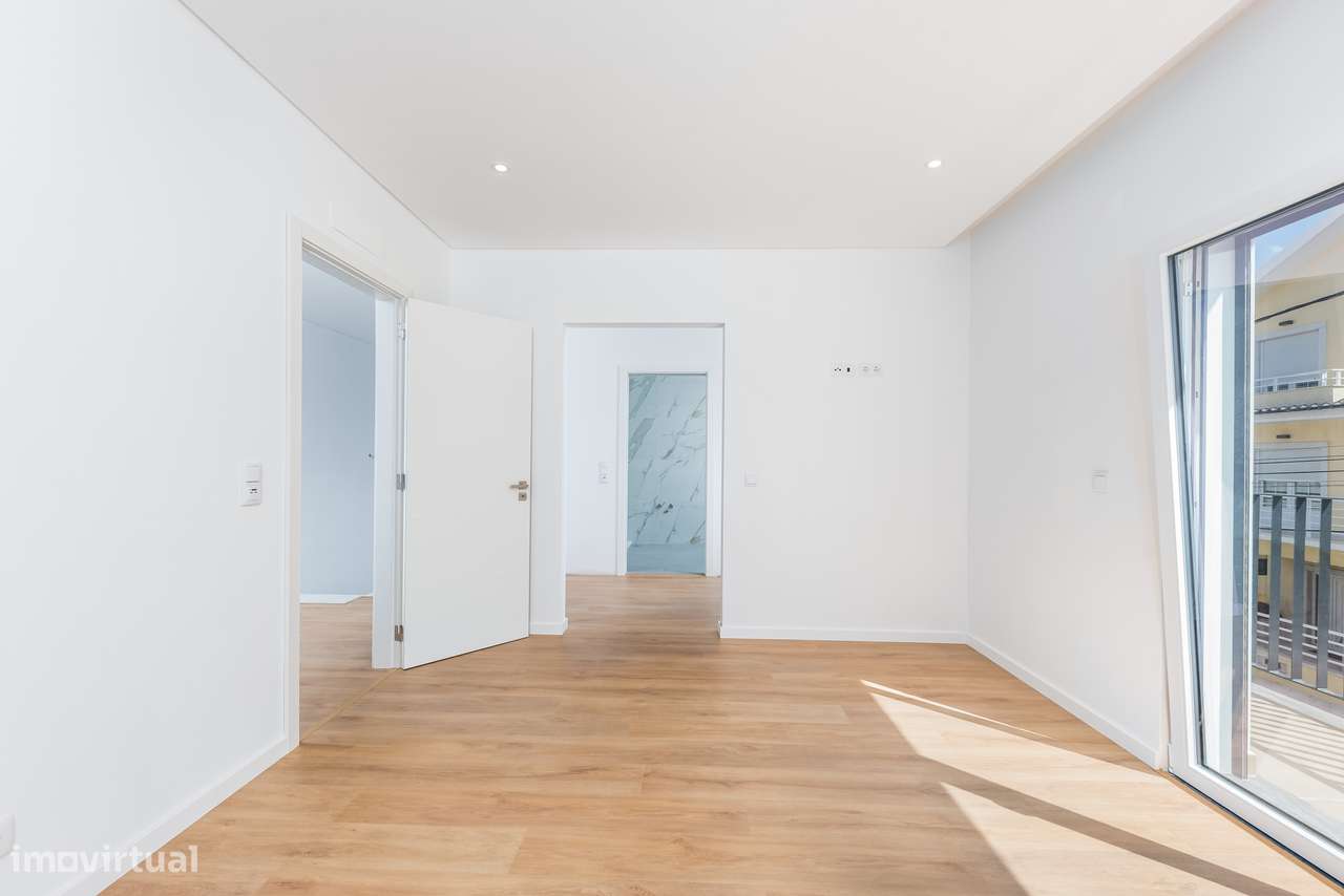 Moradia Nova | PISCINA | 3 Suites | Garagem e Jardim-14