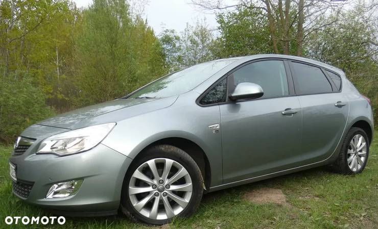 Opel Astra - 14