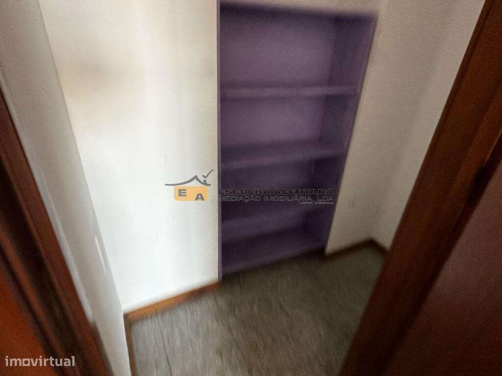 Apartamento T2 no Edifício Do Lago-19
