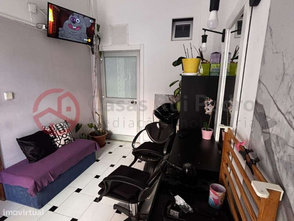 Loja Transformada em Dois Apartamentos Remodelados, Excelente Oport...-2