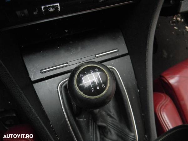 Dezmembrari  Audi A4 Cabriolet (8H, B6, B7)  2002  > 2009 2.5 TDI Mot - 11