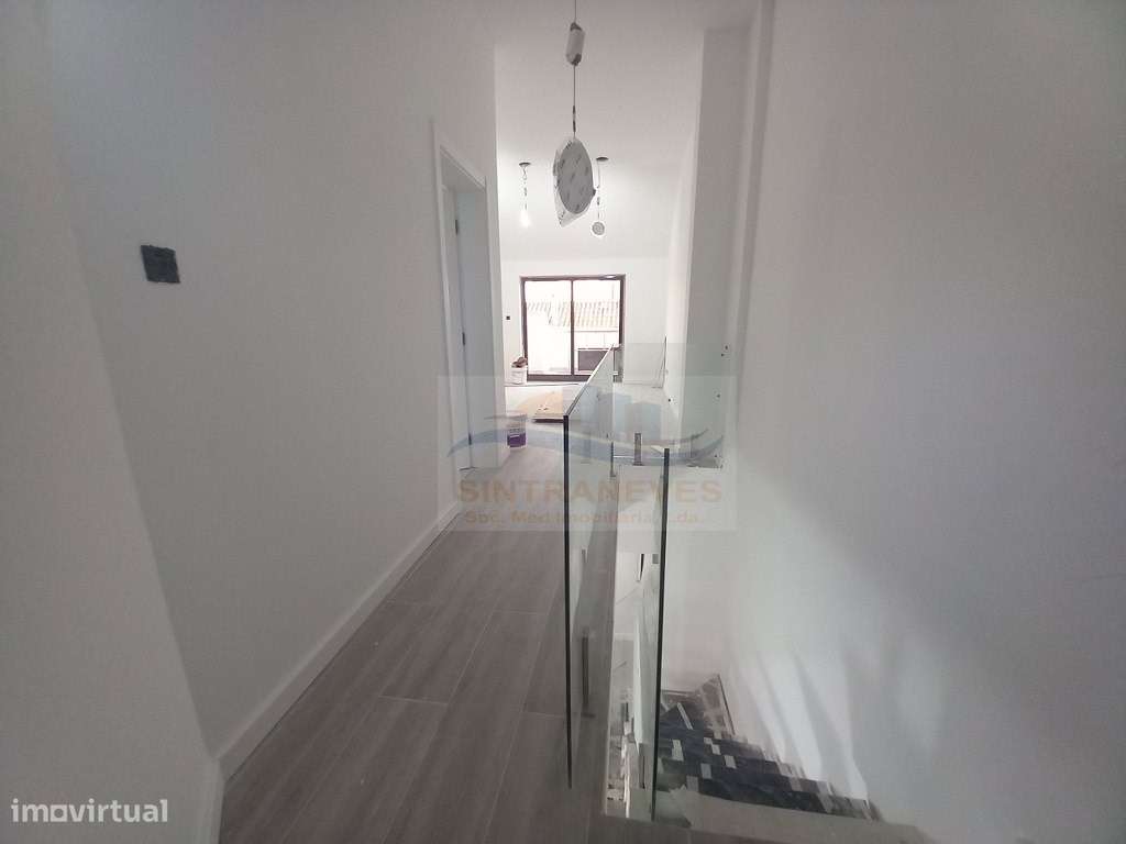 Fantástico T3 Dúplex, totalmente remodelado com Garagem a 300m da P...-17