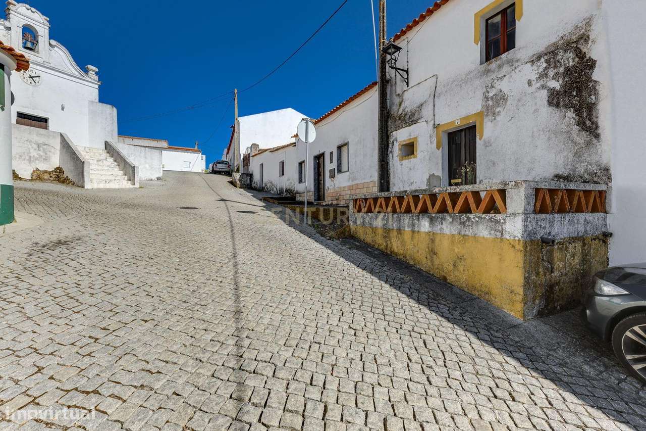 Moradia com 2 Frações Independentes para Recuperação Total, Terreno 84 - Grande imagem: 5/60