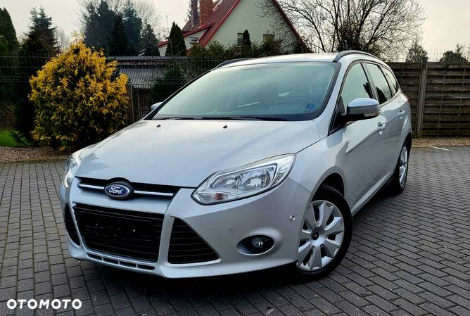 Ford Focus 1.0 EcoBoost Ambiente - 11