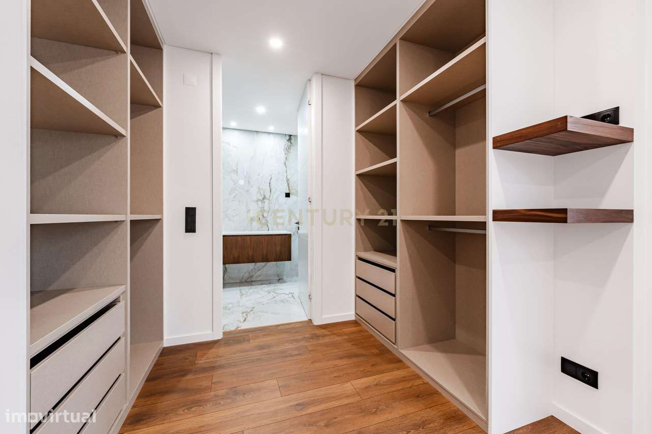 Moradia T3 Nova com Piscina em Palmela - Urbanização calma junto à A33-16