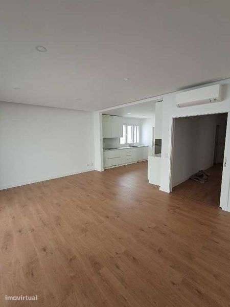 Moradia V5 com Piscina - Grande imagem: 5/12