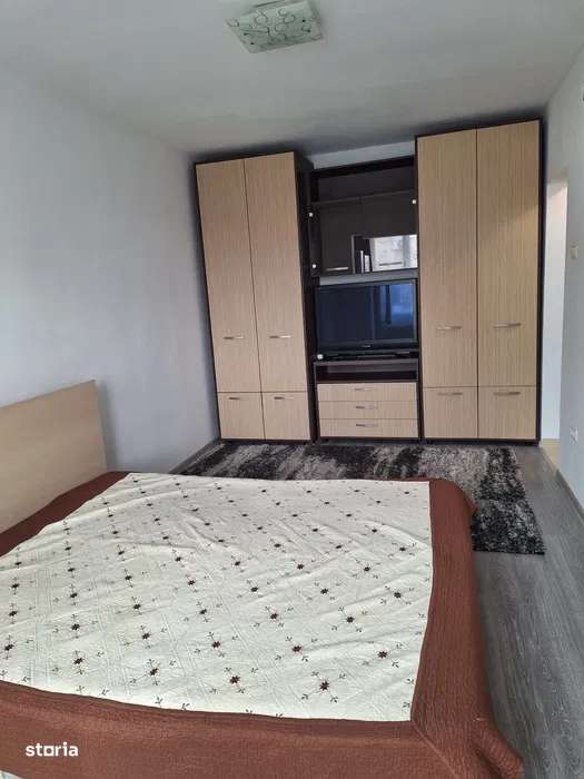 Inchiriez garsoniera cf1 Micalaca Orizont - Imagine principală: 2/4