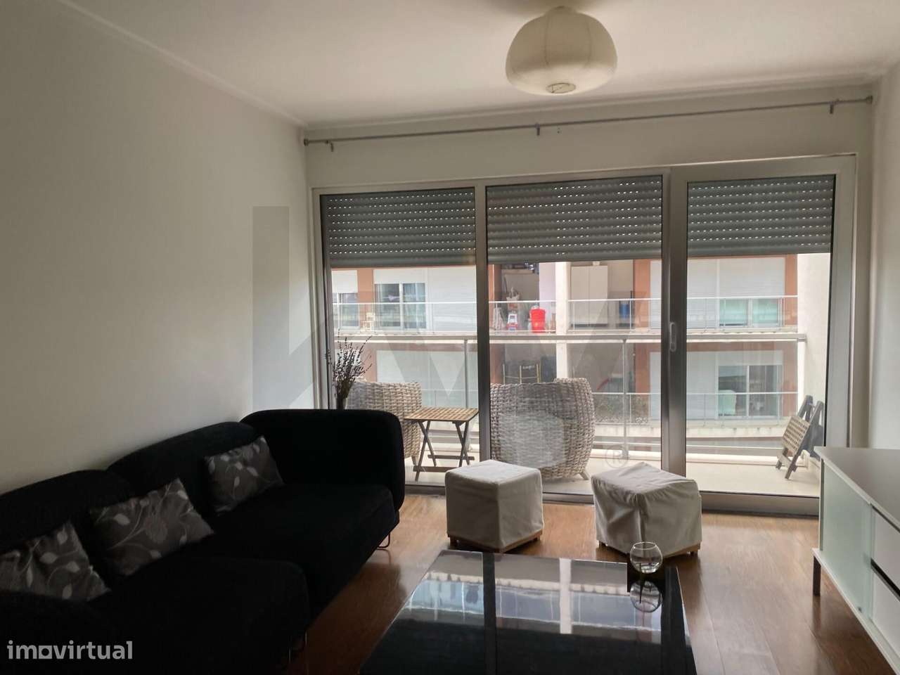 ARRENDAMENTO * T1 com varanda e vista rio no Condomínio Metrocity no P - Grande imagem: 2/29