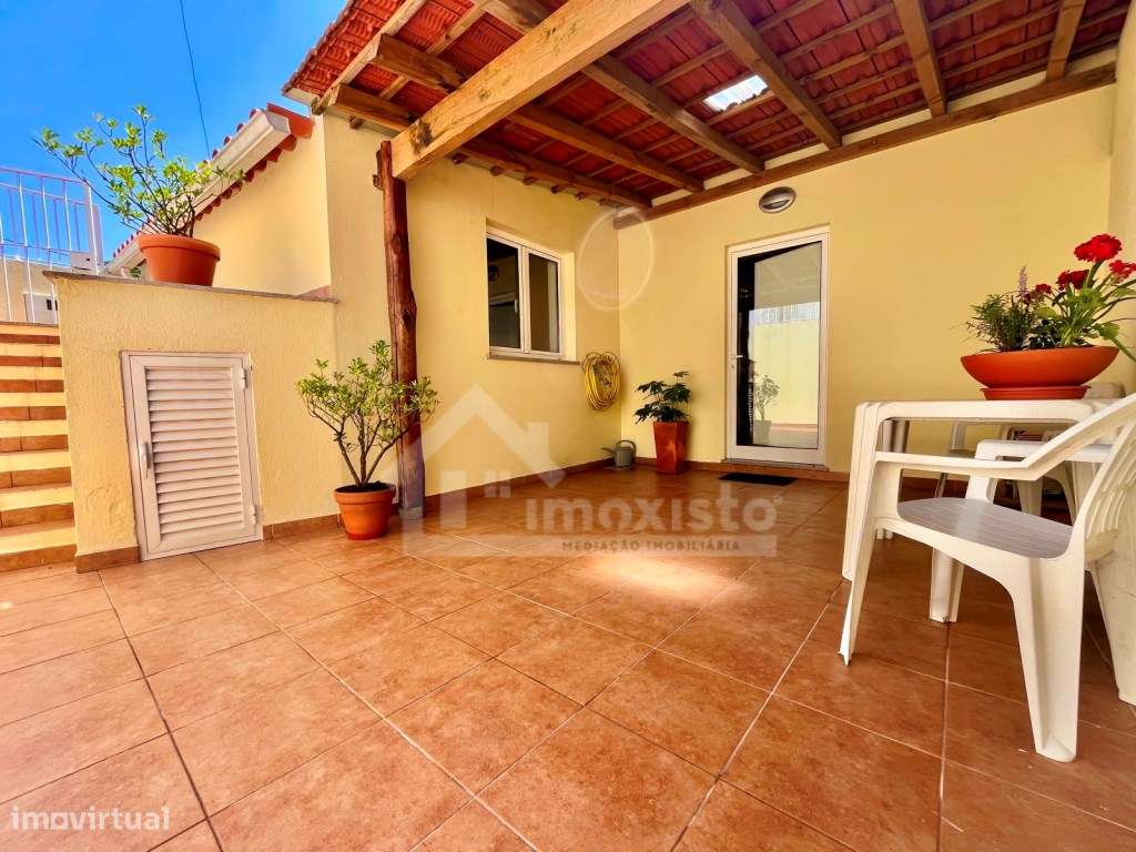 Moradia T1 pronta a habitar em Castanheira de Pera-38