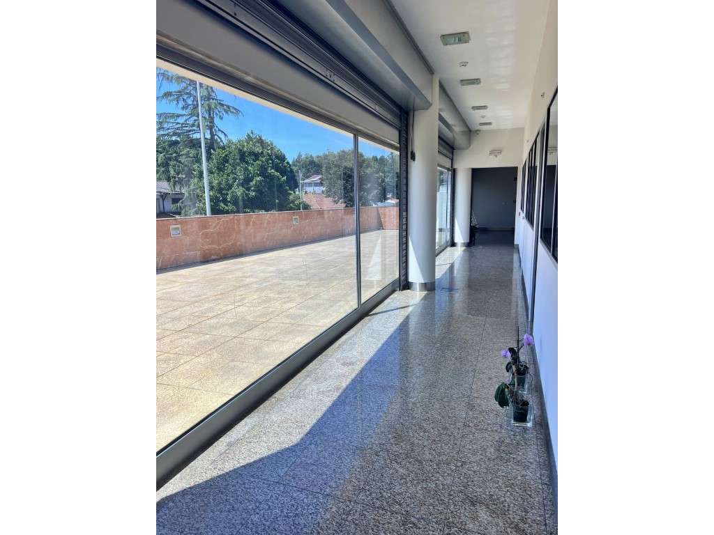 Escritório moderno próximo do Aeroporto - Grande imagem: 5/6