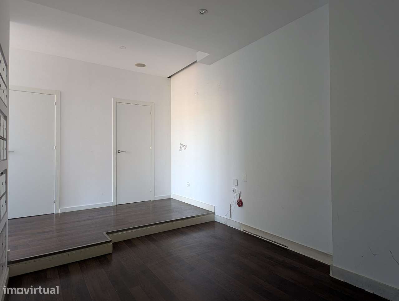 Excelente estabelecimento comercial no Centro Comercial Oita, com mont - Grande imagem: 5/16