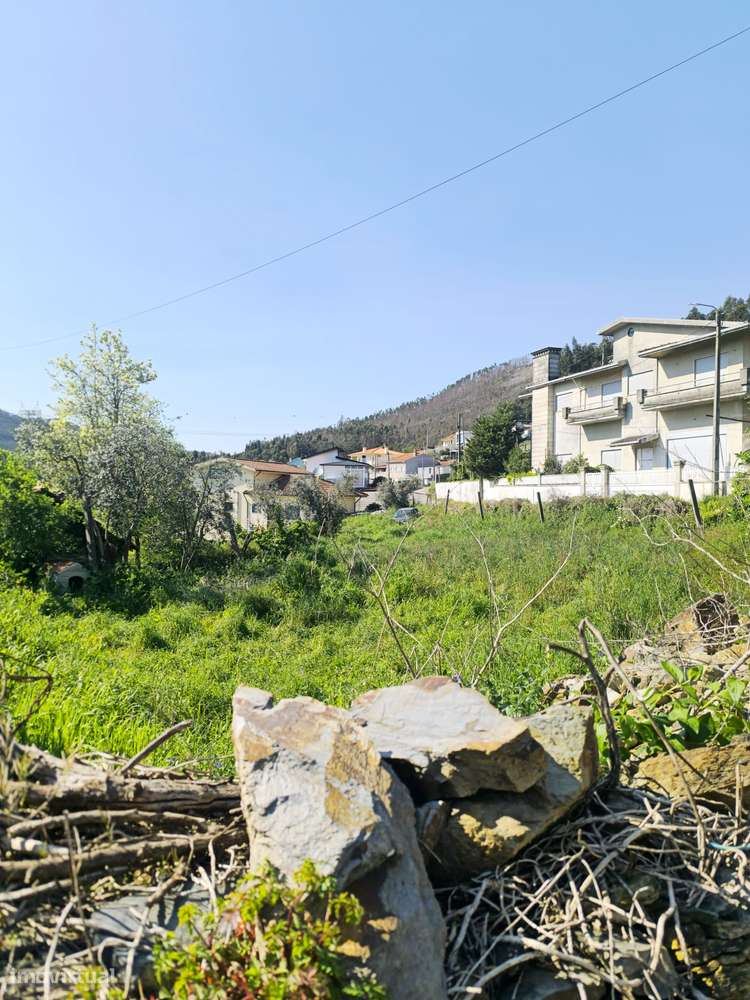 Casa térrea com terreno 925 m2 em Aguiar de Sousa-15