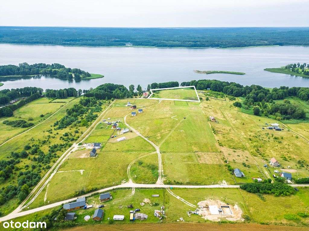 Inwestycyjny grunt z linią brzegową jeziora Lubie - Pełny obrazek: 4/14