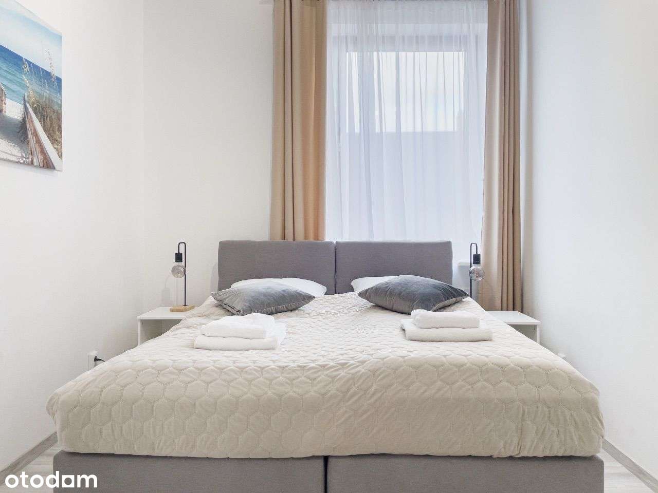 Przestronny Apartament z 2 Sypialniami i Balkonem-5