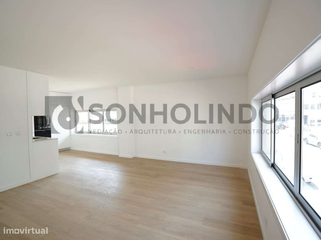 Apartamento T2 remodelado no centro de Gueifães.-3