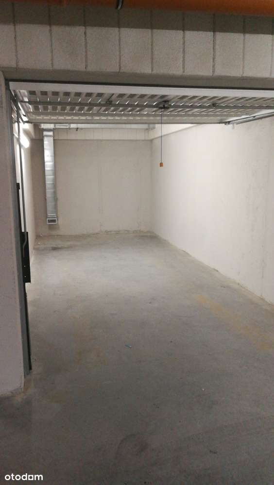 Garaż indywidualny 18.20m2