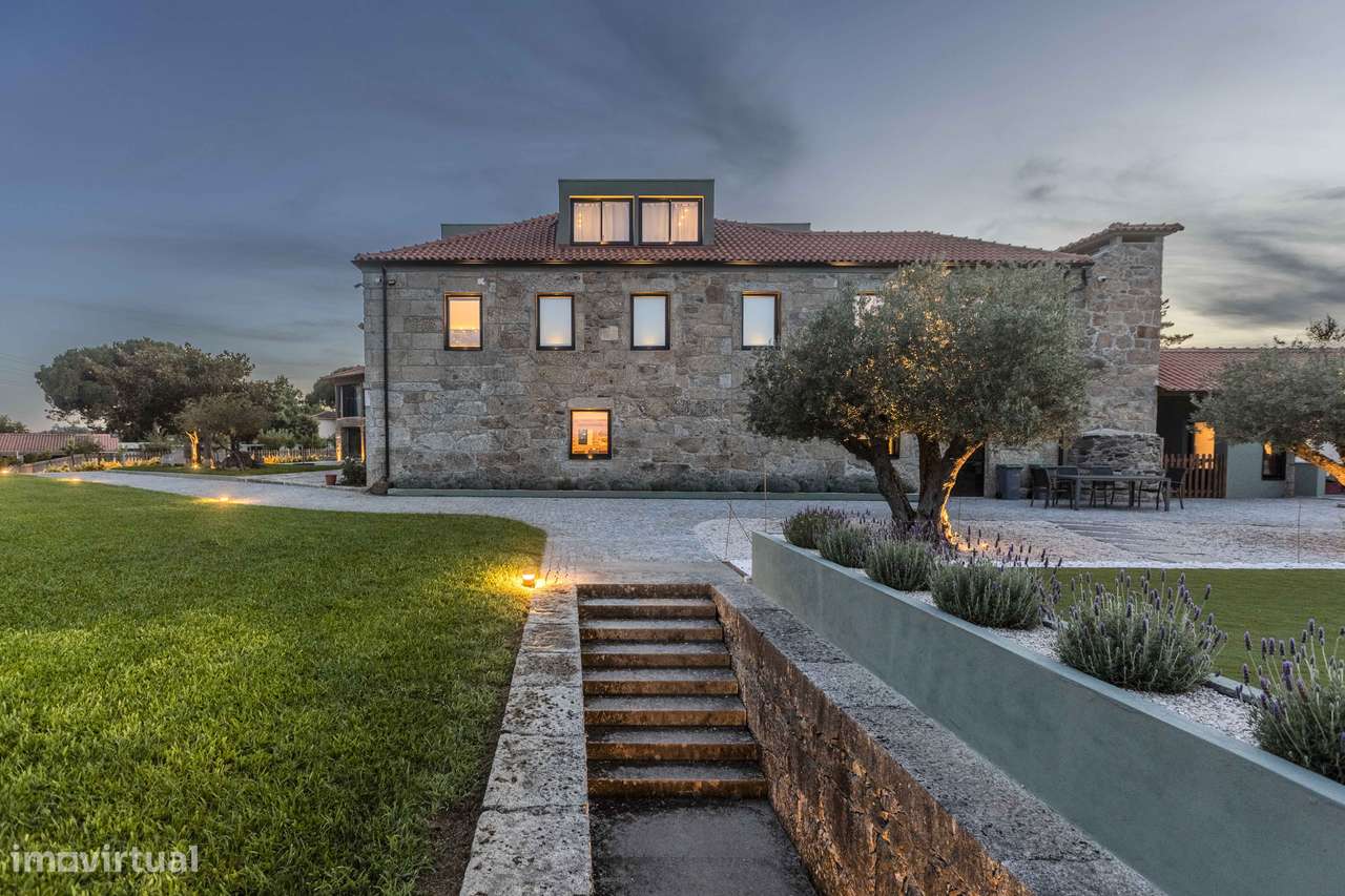 Magnífica Quinta. Moradia T10. Piscina e jardim. Vila Nova Famalicão-16