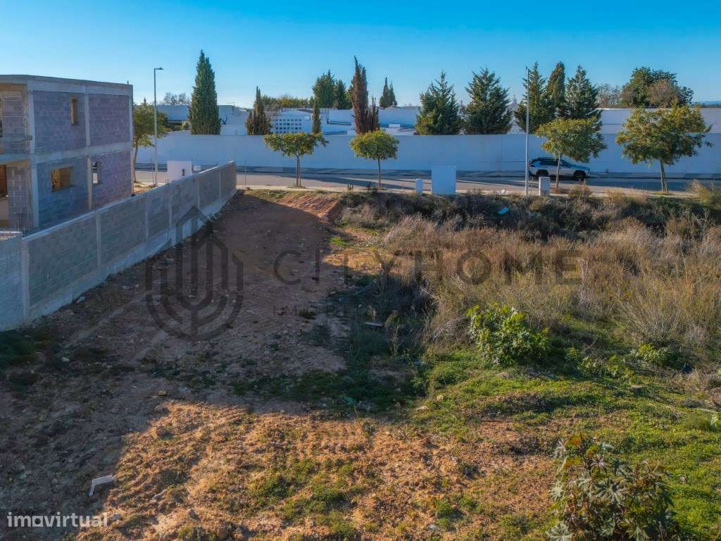 Terreno urbano de 410 m² na quinta dos Alamos - Guia-7