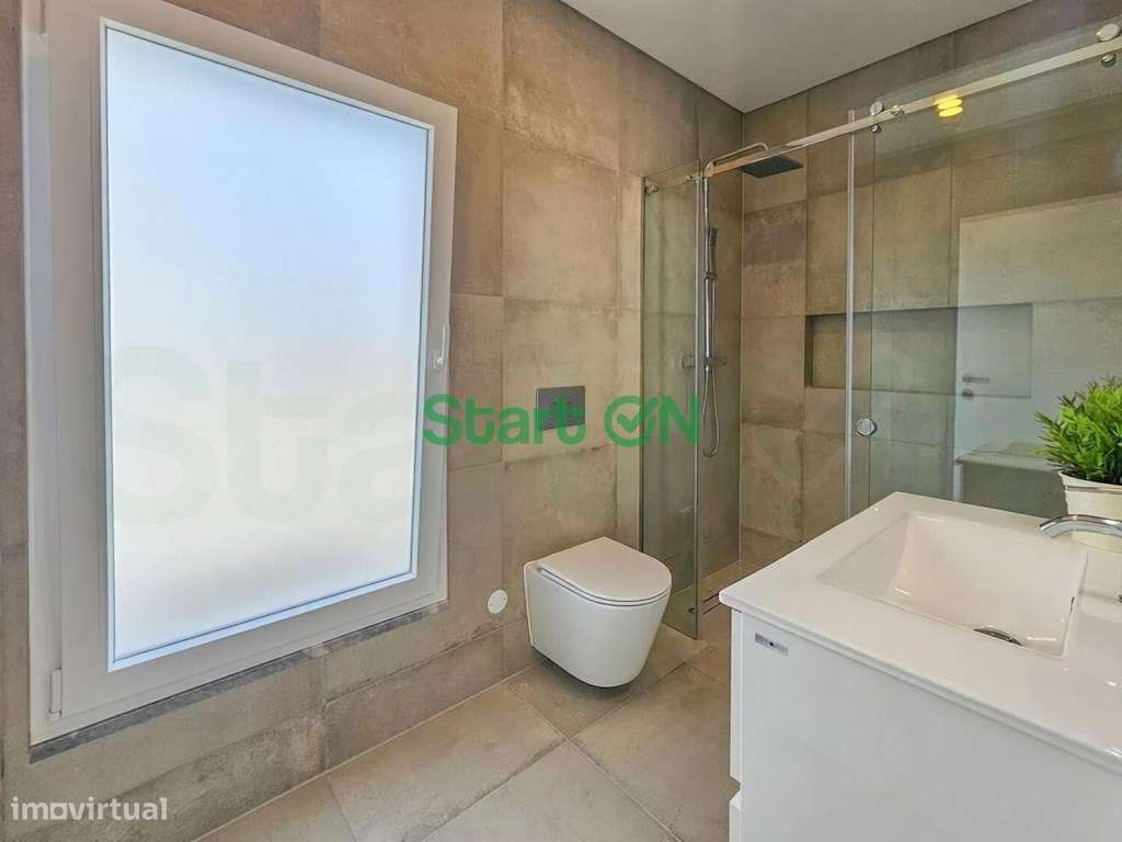 Exclusiva Moradia T3+1 Contemporânea com Piscina Privada-16