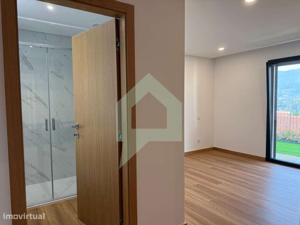 Moradia individual V3 com Piscina em Ribeira, Ponte de Lima-24