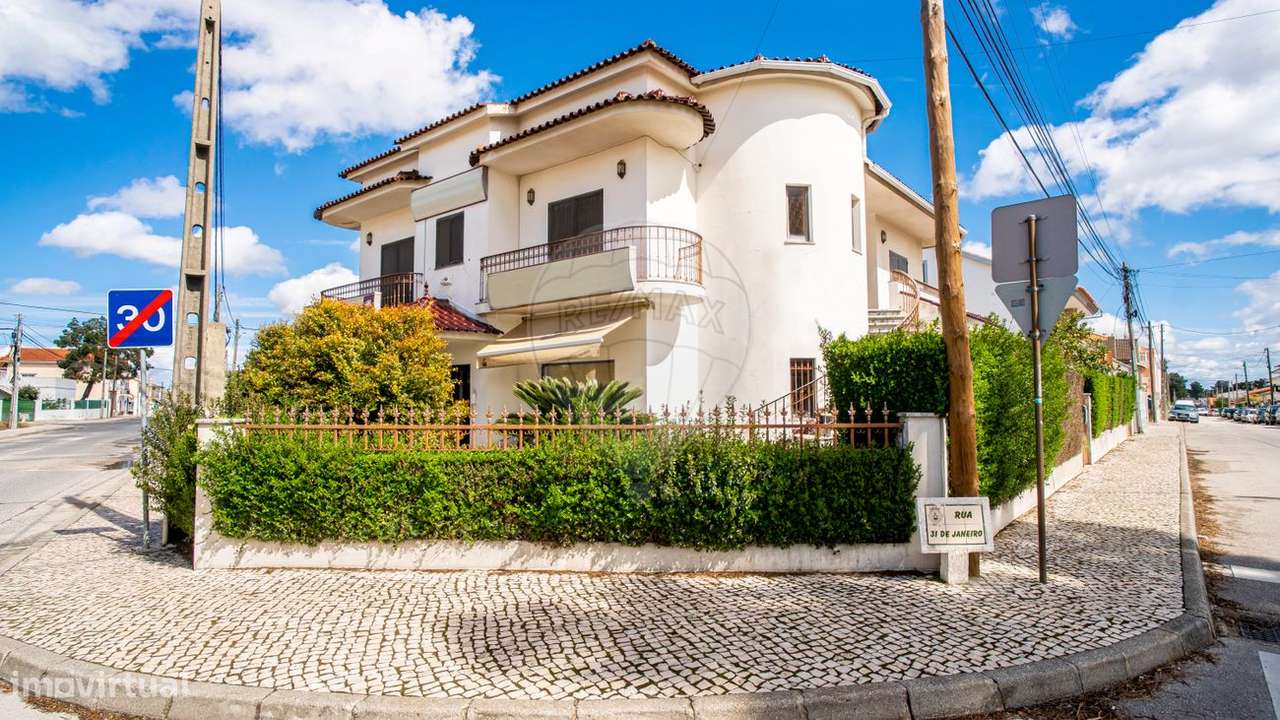 Moradia T5 para venda - Grande imagem: 2/45